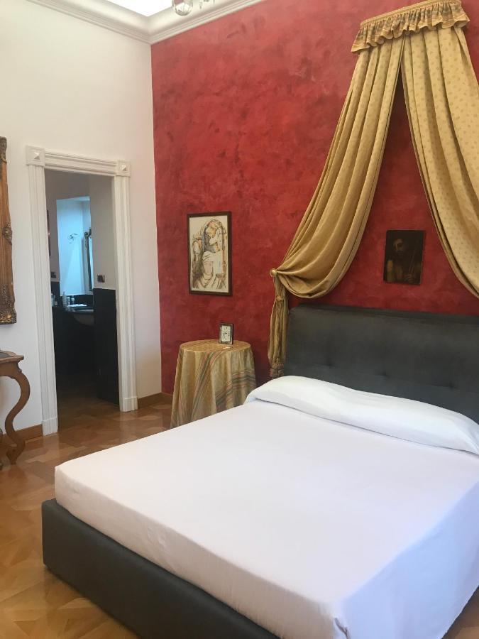 Elegante Appartamento Nel Centro Di Roma Екстер'єр фото